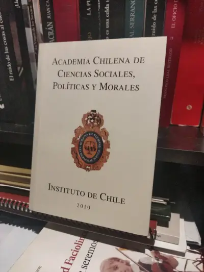 Libro Academia Chilena de Ciencias Sociales 2010 - miniatura 1