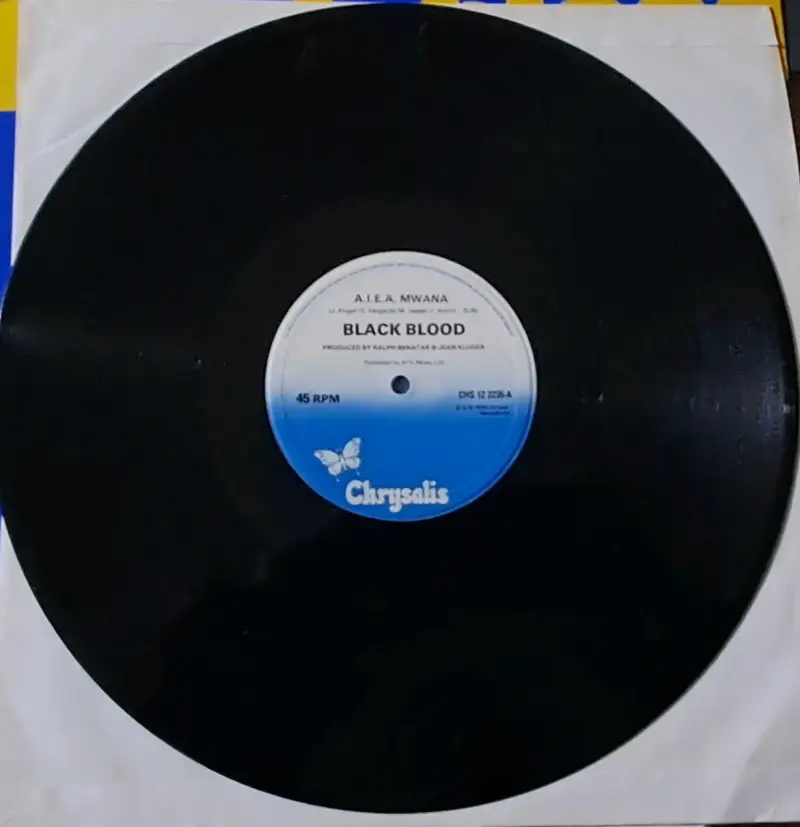 Vinilo Black Blood A.I.E.A. Mwana Edición Limitada - 3