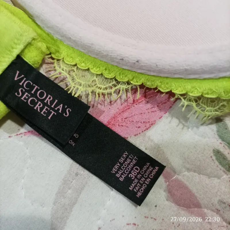 Sostén verde pistacho encaje Victoria's Secret - 4