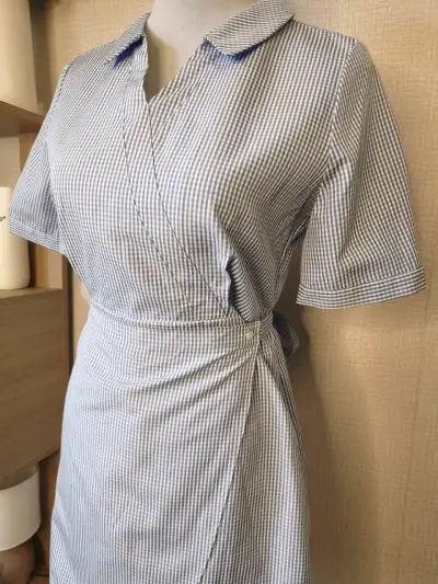Vestido camisero a cuadros azul talla M - miniatura 4