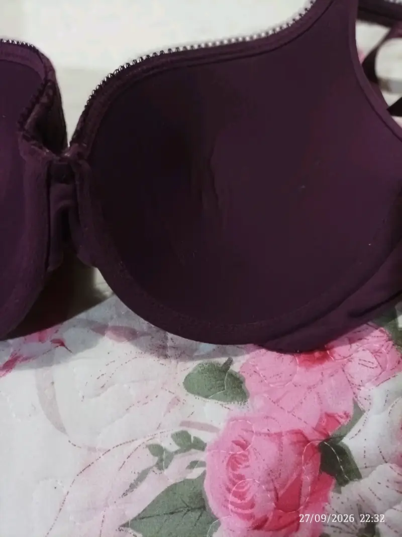 Sostén morado con encaje Victoria's Secret - 2