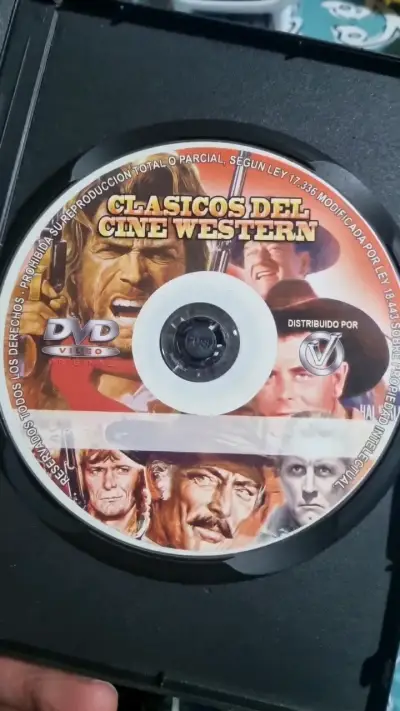 DVD Hombres Intrépidos con John Wayne - miniatura 3