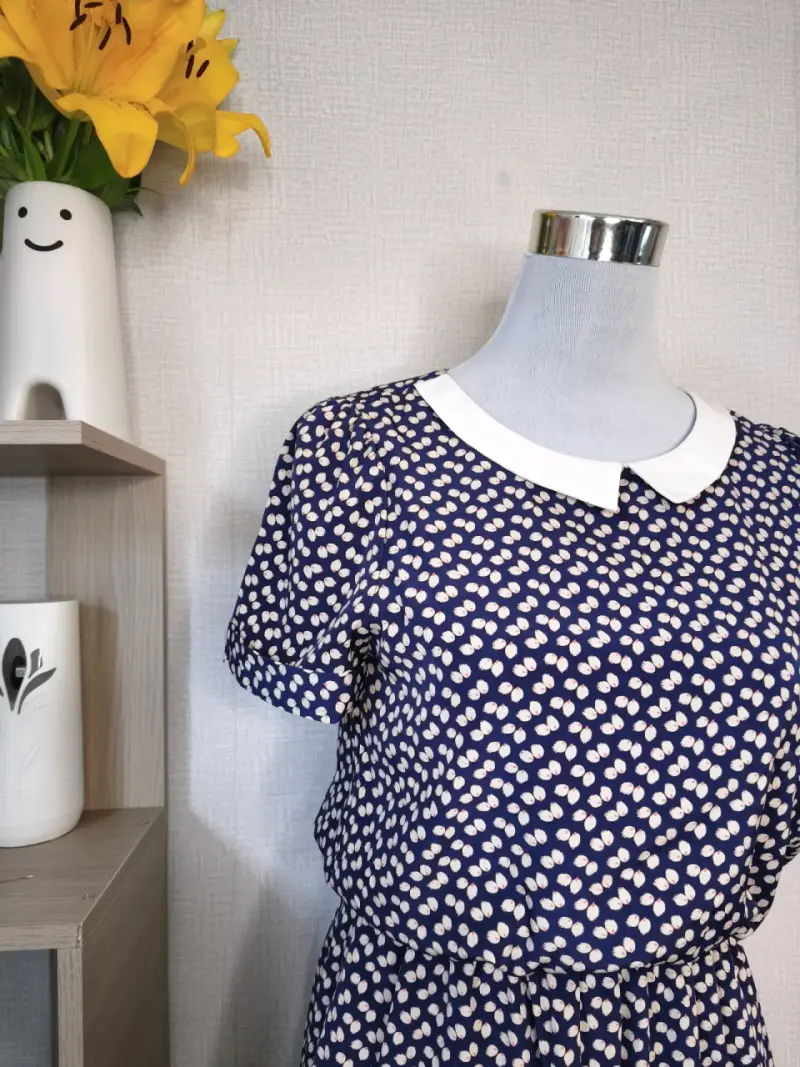 Vestido corto azul con estampado talla S - 2
