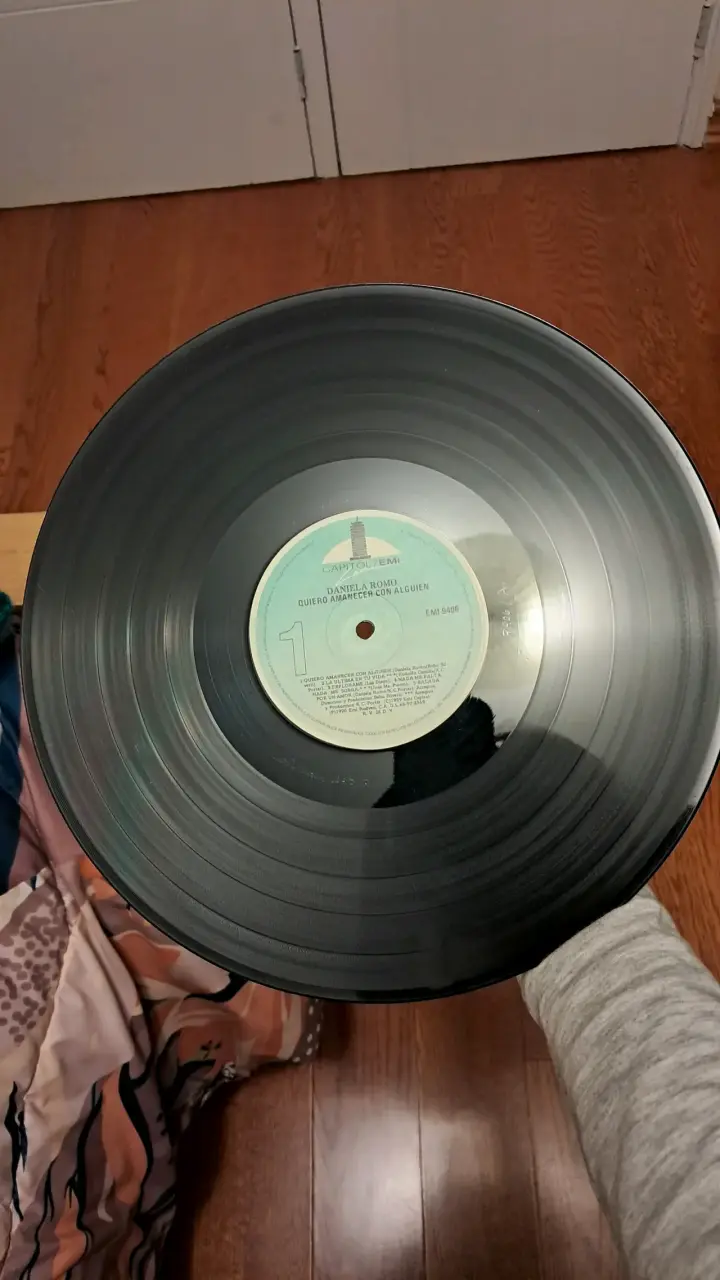 Vinilo Daniela Romo - Quiero Amanecer Con Alguien - 4