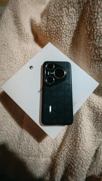 Smartphone Huawei Pura80 Ultra con caja - miniatura 3