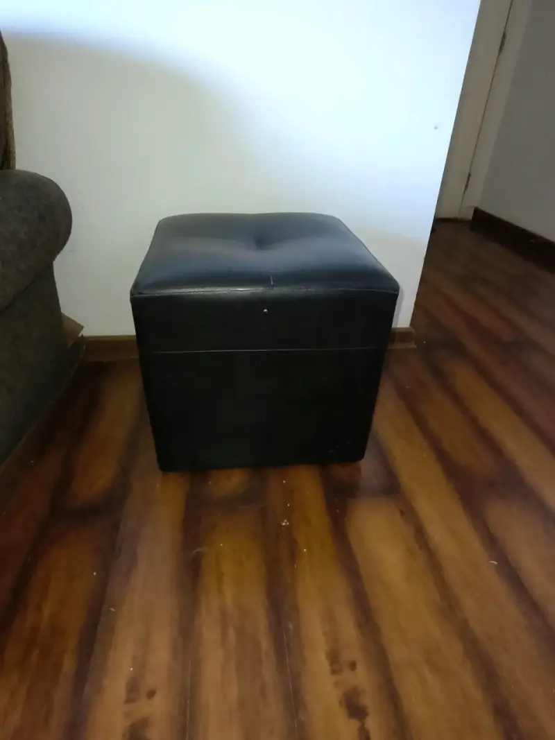 Pouf baúl negro de eco cuero - 1