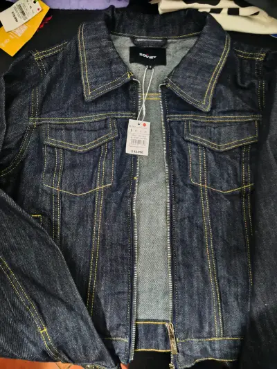 Chaqueta con capucha acolchada gris para niño - miniatura 2