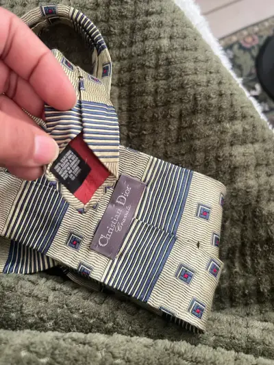 Corbata de seda Christian Dior con diseño geométrico - miniatura 3