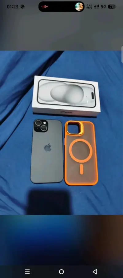 iPhone con funda magnética y caja original - miniatura 2