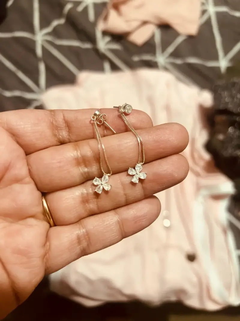 Aros colgantes de plata con diseño de flor - 3