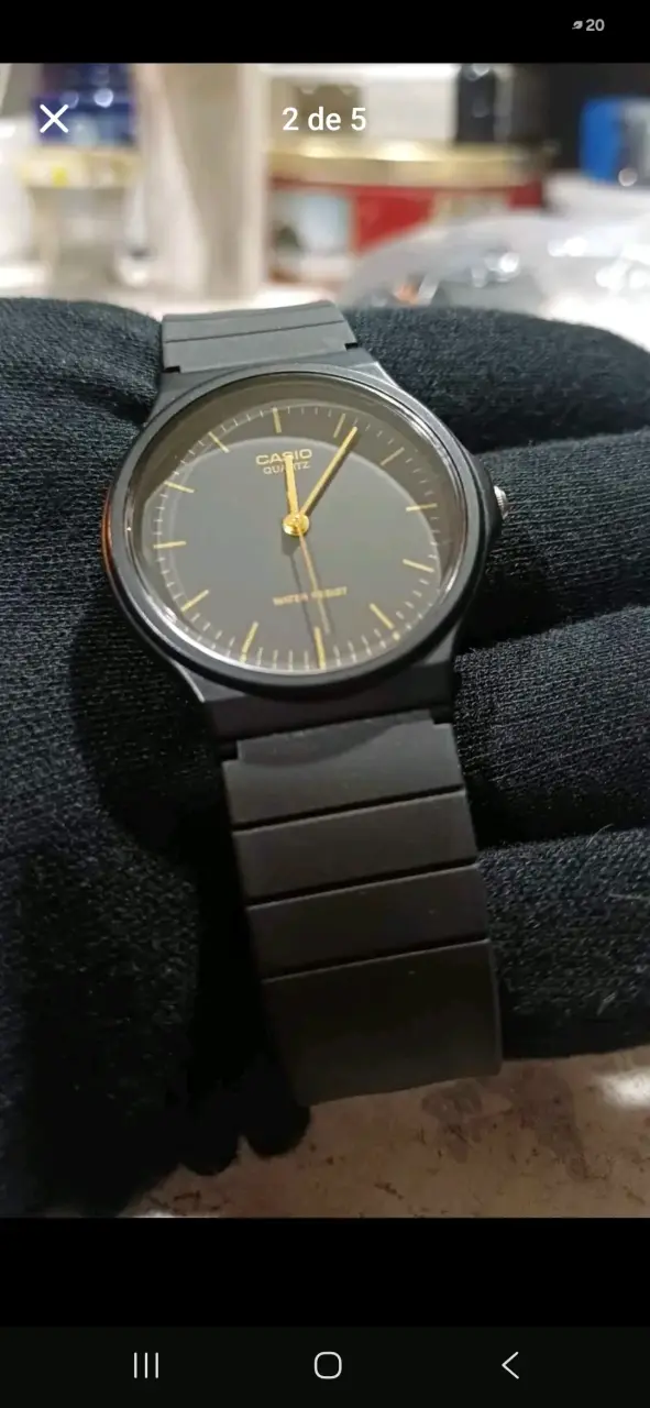 Reloj Casio Quartz Negro Resistente al Agua - 1