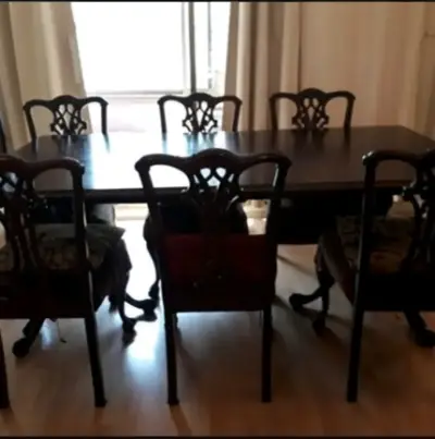 Comedor  madera caoba 6 sillas y 2 sitiales - miniatura 2