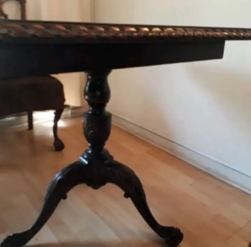 Comedor  madera caoba 6 sillas y 2 sitiales - 4