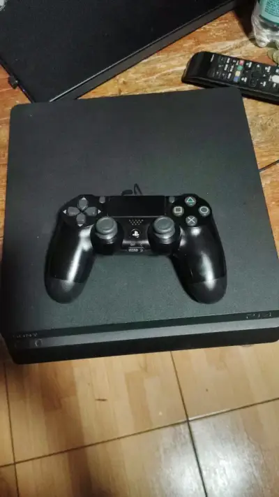 Consola PlayStation 4 Slim con Control - miniatura 3