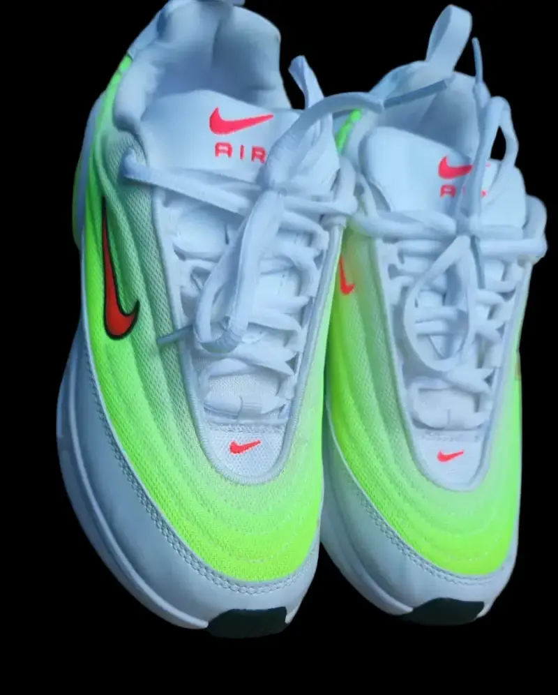Zapatillas deportivas Nike Air blancas y verdes - 1