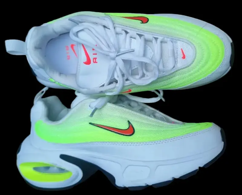 Zapatillas deportivas Nike Air blancas y verdes - 3