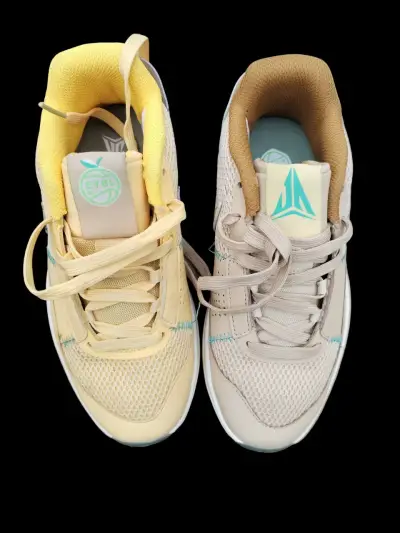 Zapatillas deportivas mixtas color beige y amarillo - miniatura 1