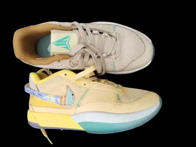 Zapatillas deportivas mixtas color beige y amarillo - miniatura 3