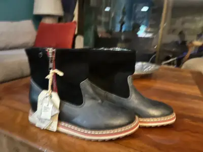 Botines de 100% de cuero NUEVOS - miniatura 1