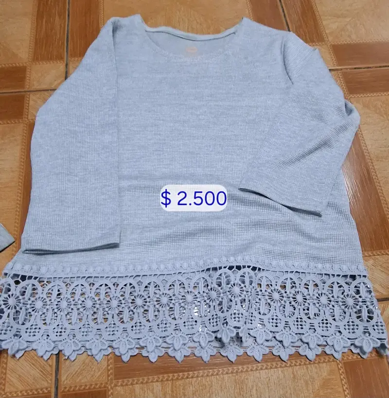 Ropa infantil variada para niños y niñas - 2