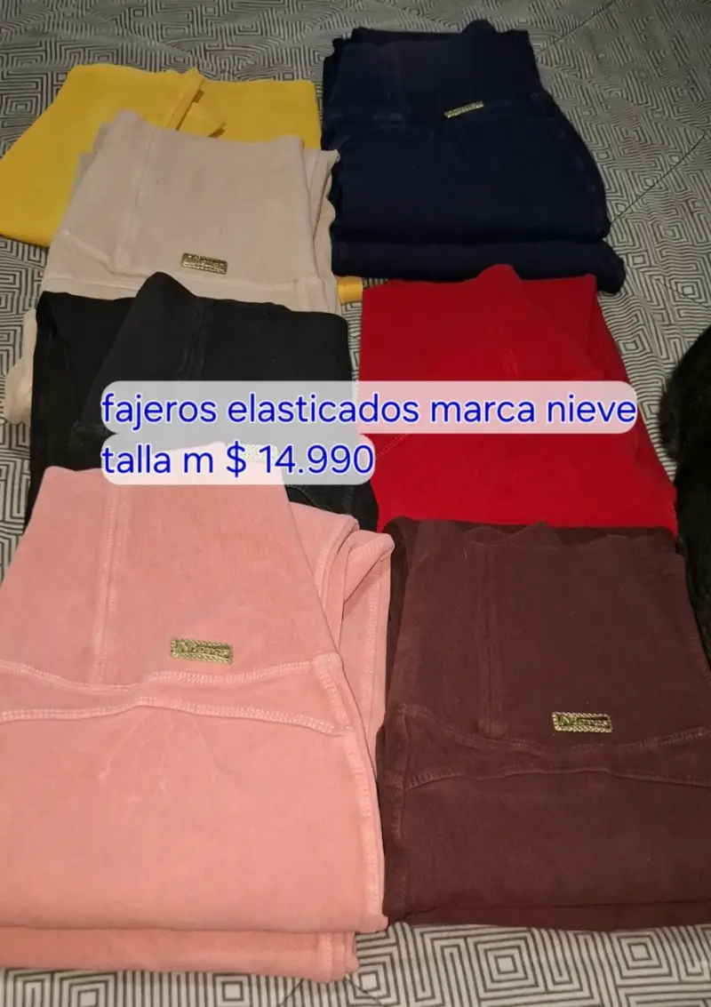 Lote de pantalones y poleras variadas - 4