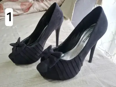 Tacones negros con lazo Via Rosmini talla 37 - miniatura 1