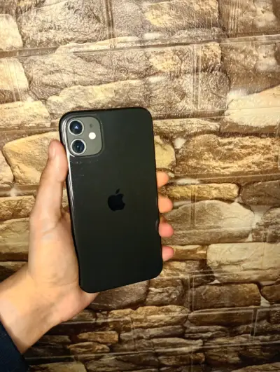 iPhone 11 64gb con cuenta icloud vinculada leer⬇️ - miniatura 1