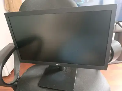Monitor LG de 19,5 pulgadas como nuevo - miniatura 1