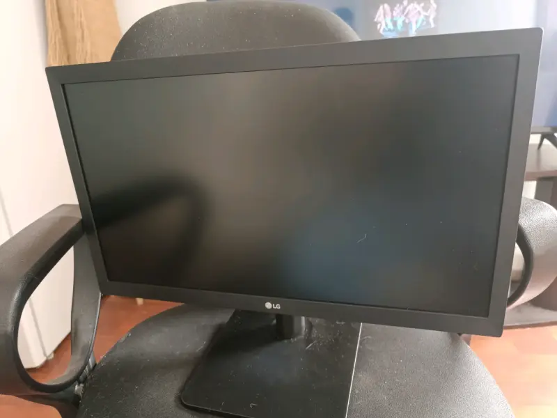 Monitor LG de 19,5 pulgadas como nuevo - 2