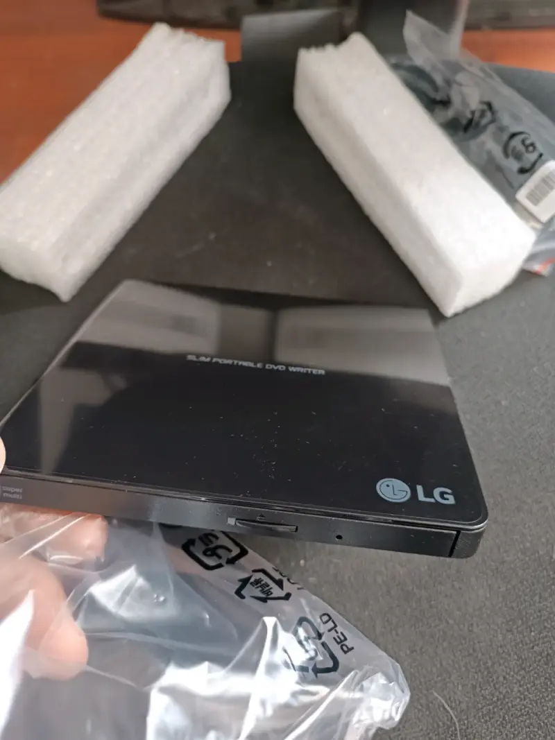 Grabador de DVD portátil LG Slim - 2