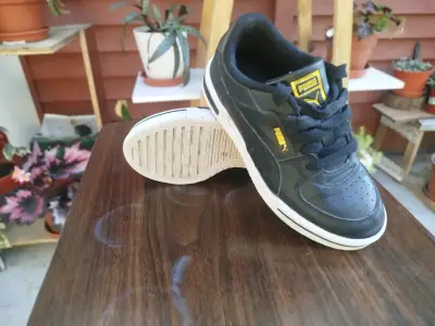 Zapatillas deportivas negras Puma para mujer - miniatura 1