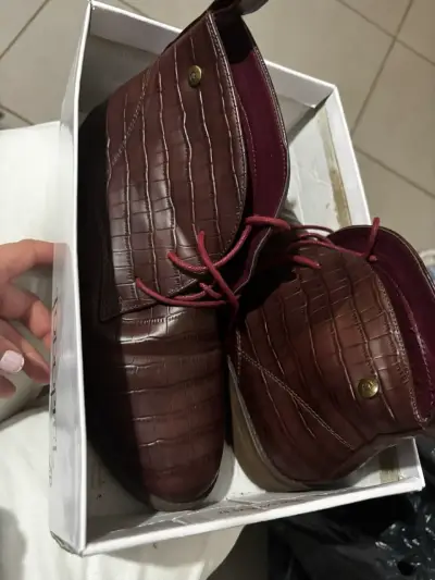 Zapatos de cuero marrón estilo cocodrilo para hombre - miniatura 4