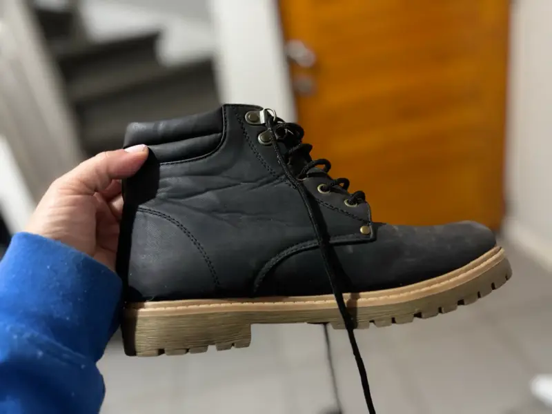 Botas negras de cuero con suela gruesa - 3