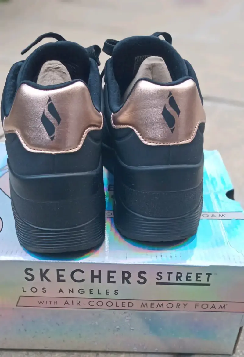 Zapatillas Skechers negras mujer - 4