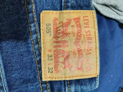Jeans Levi's 505 Clásicos Talla 33 - miniatura 3
