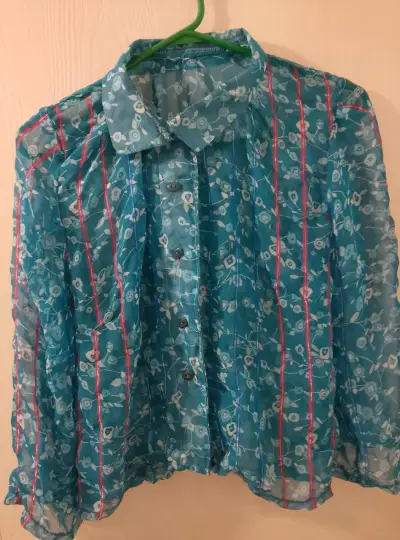 Blusa transparente floral azul para mujer - miniatura 1
