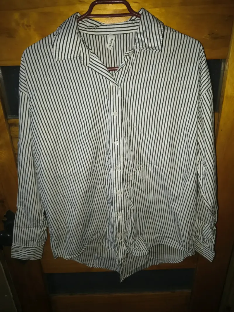Lote de 20 blusas de mujer, tallas S-M-L $10.000.- - 5