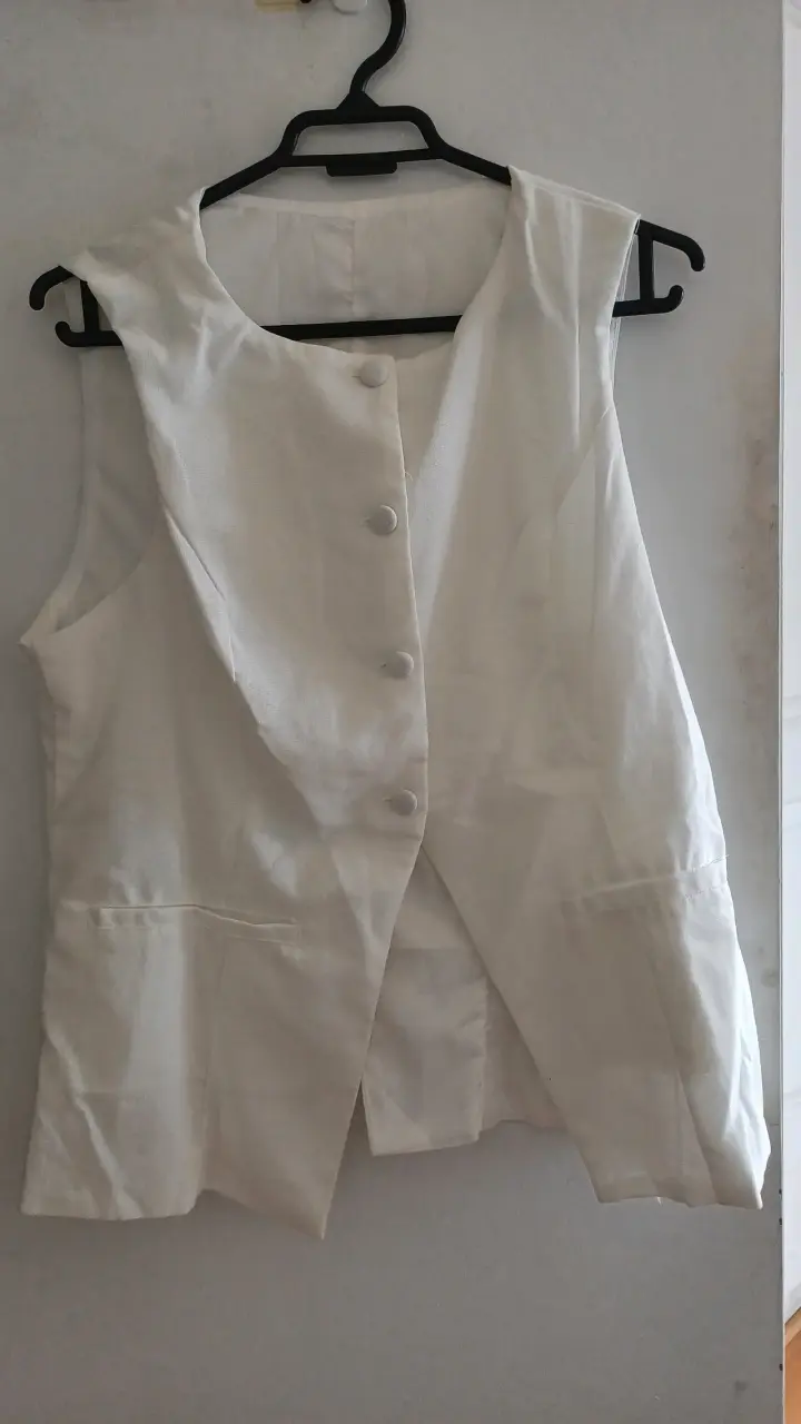 Chaleco sin mangas beige Shein - 2