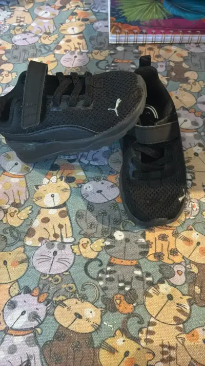 Zapatillas deportivas negras para niños Puma - miniatura 2