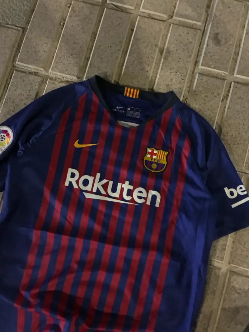 Camiseta FC Barcelona Messi 10 Azul y Roja - 3