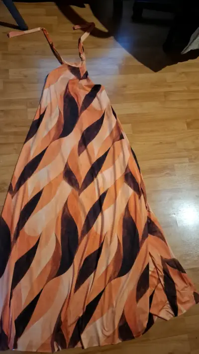 Vestido largo estampado tropical para mujer - miniatura 2