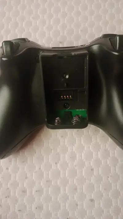 Control xbox 360 para partes o reparacion - miniatura 2