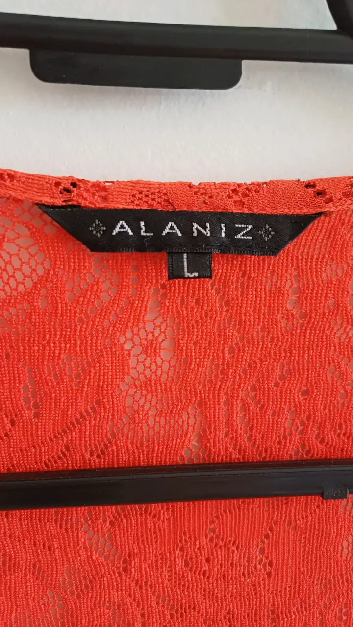 Blusa sin mangas roja Alaniz con encaje - 4