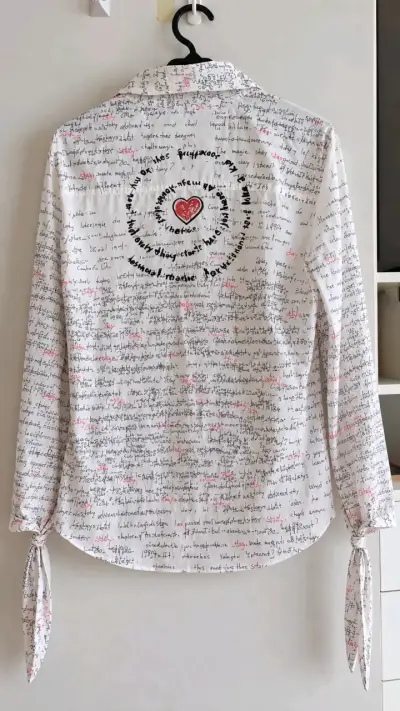 Blusa blanca estampada marca Desigual - miniatura 3