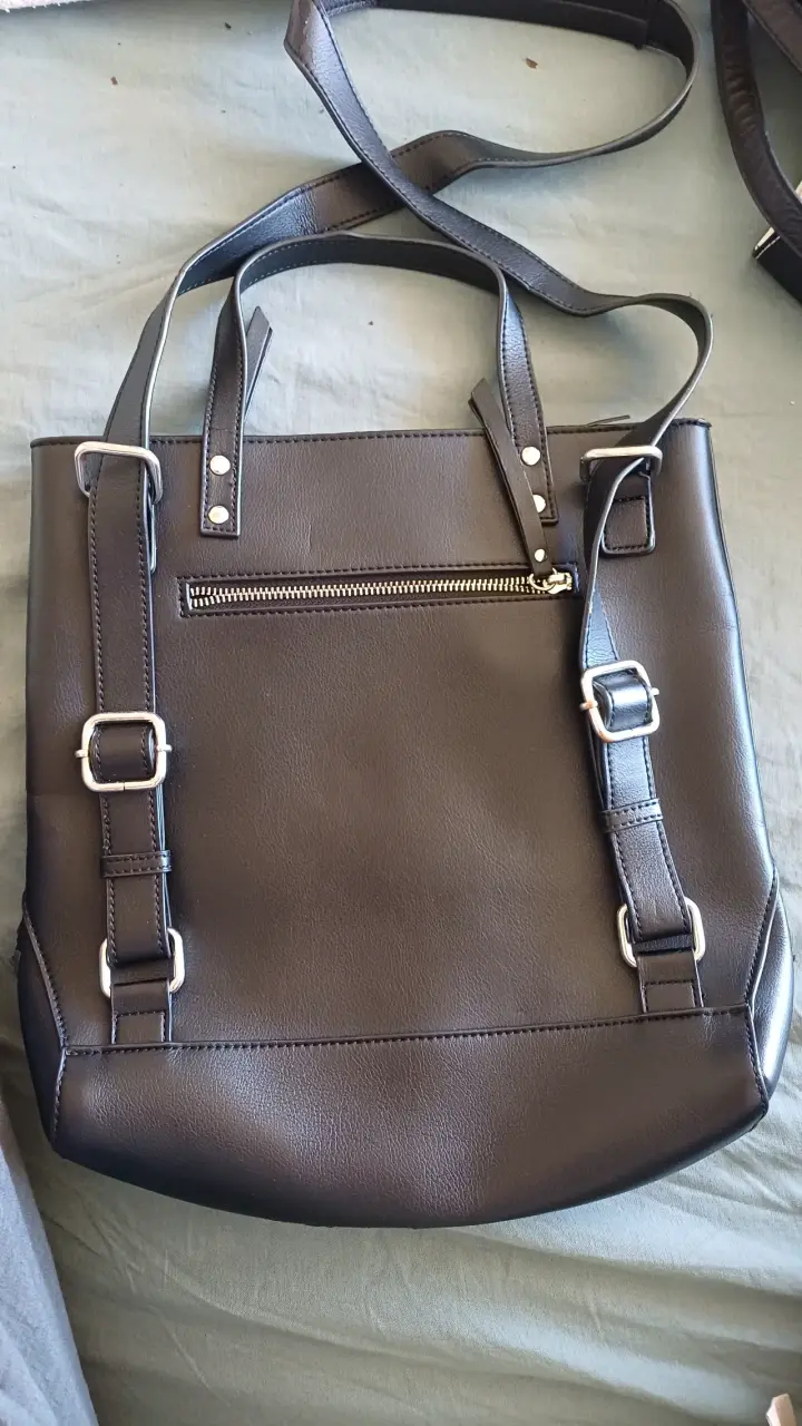Mochila de cuero sintético marrón elegante - 3