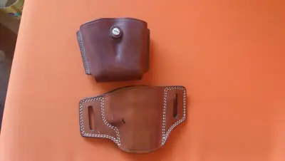 Funda de cuero para pistola y cargadores - miniatura 1