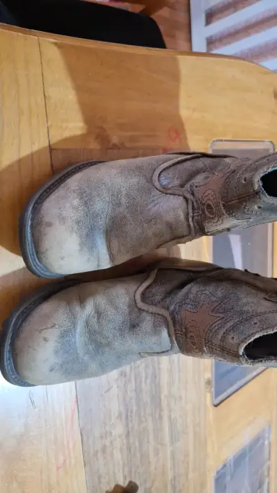 Botas de cuero marrón CAT para mujer - miniatura 2