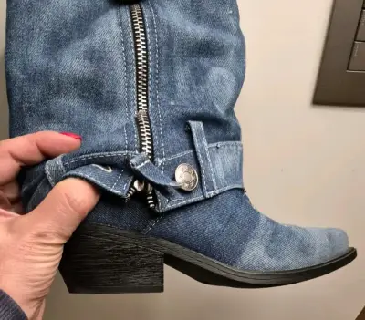 Botas vaqueras de mezclilla con cremallera - miniatura 1