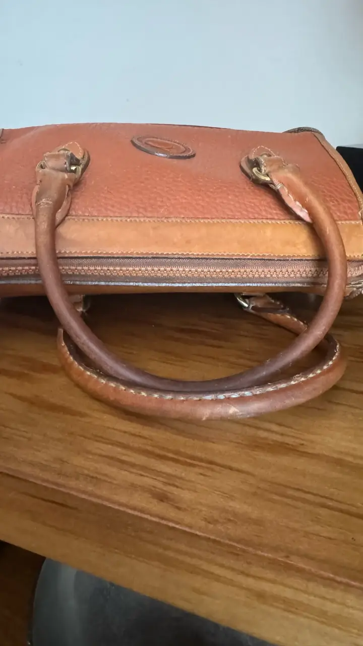 Dooney & Bourke All-Weather Leather antigua - 3