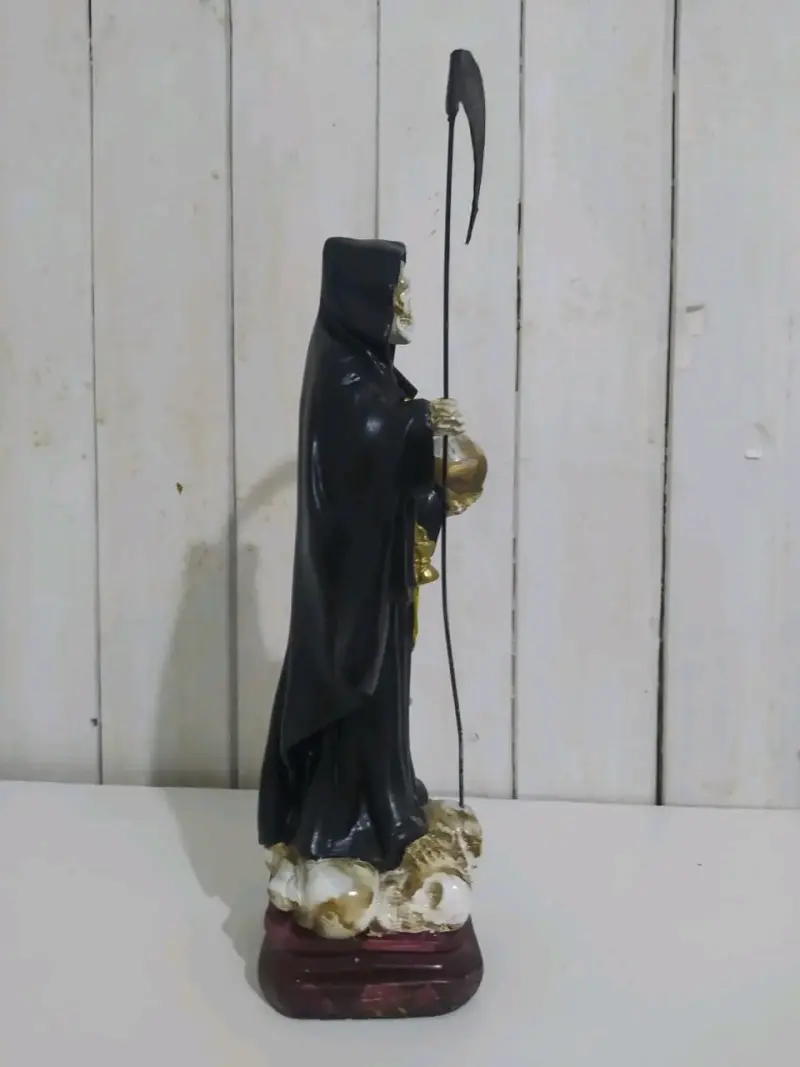 Figura de Santa Muerte Negra 43 cm con Guadaña - 3